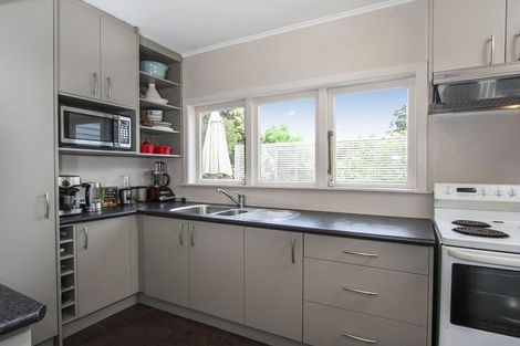 Photo of property in 59 Woodside Road, Massey, Auckland, 0614
