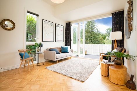 Photo of property in 56 Glenmore Street, Northland, Wellington, 6012