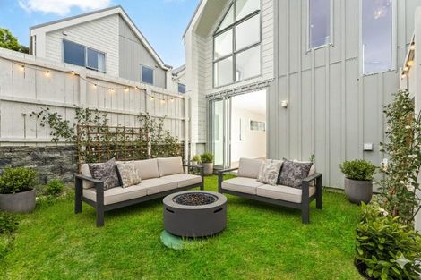 Photo of property in 10a Clensmore Place, Torbay, Auckland, 0630