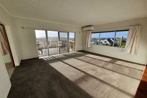 Photo of property in 1 Moera Place, Stanmore Bay, Whangaparaoa, 0932