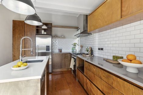 Photo of property in 34 Connaught Terrace, Brooklyn, Wellington, 6021