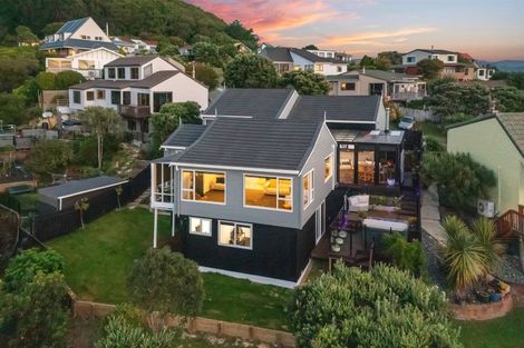 Photo of property in 19 Mercury Way, Whitby, Porirua, 5024