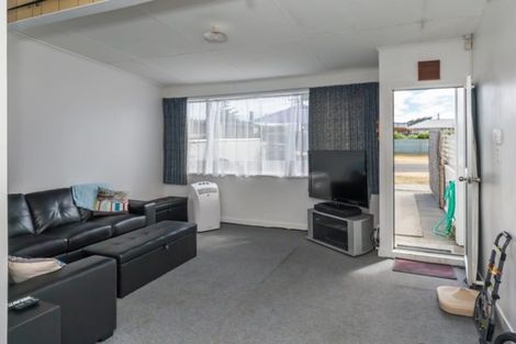 Photo of property in 1/2 Himatangi Street, Himatangi Beach, Foxton, 4891