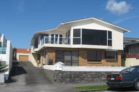 Photo of property in 2/5 Hine Street, New Plymouth, 4310