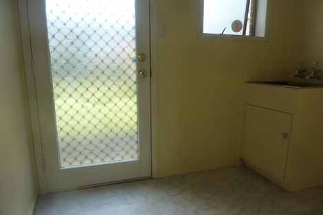 Photo of property in 2/23 Fairview Road, Papatoetoe, Auckland, 2025