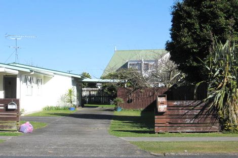 Photo of property in 1/35 Kelvin Road, Papakura, 2110