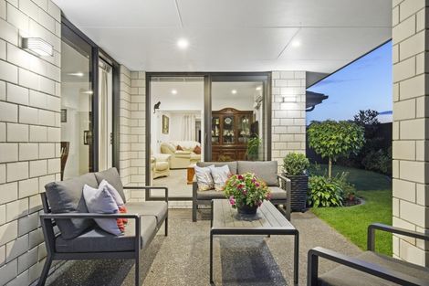 Photo of property in 130 Lisle Farm Drive, Pukekohe, 2120