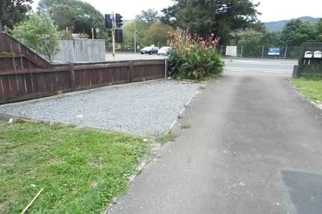 Photo of property in 572f1- Fergusson Drive, Trentham, Upper Hutt, 5018