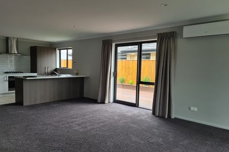 Photo of property in 8 Northmoor Boulevard, Rolleston, 7615