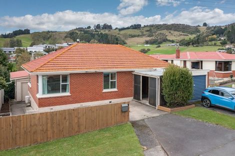 Photo of property in 8 Weir Street, Green Island, Dunedin, 9018