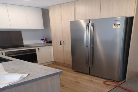 Photo of property in 2u1 Scotland Place, Hillcrest, Hamilton, 3216