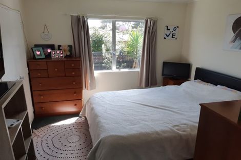 Photo of property in 1/20 Starforth Place, Henderson, Auckland, 0612