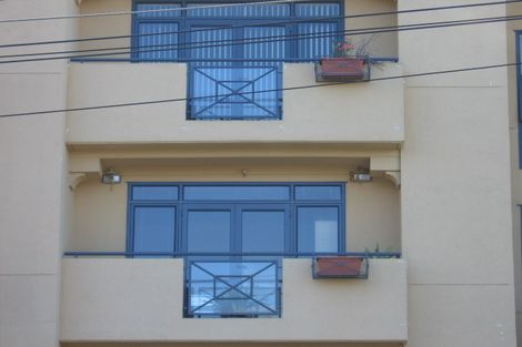 Photo of property in 1a/7-11 Bute Road, Browns Bay, Auckland, 0630