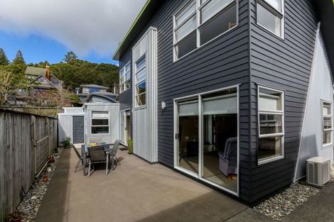 Photo of property in 32b Gilbert Street, New Plymouth, 4310