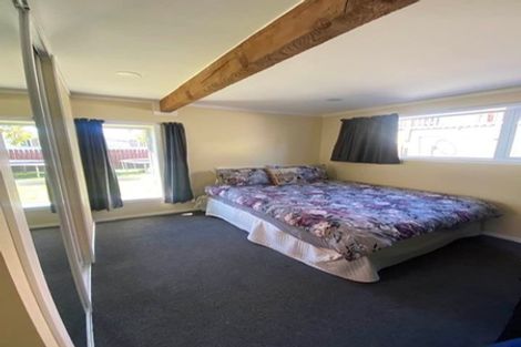 Photo of property in 40 Cedar Street, Maungaraki, Lower Hutt, 5010