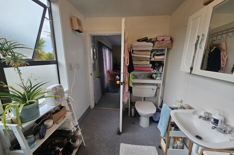 Photo of property in 11 Matai Street, Kaka Point, Balclutha, 9271