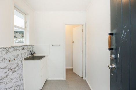 Photo of property in 35 Wilson Crescent, Highbury, Palmerston North, 4412