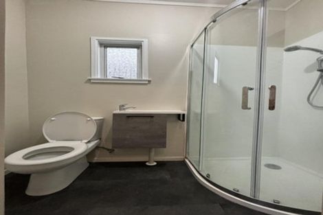 Photo of property in 65 Pendarves Street, New Plymouth, 4310