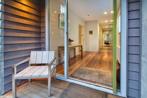 Photo of property in 20b Konini Road, Titirangi, Auckland, 0604