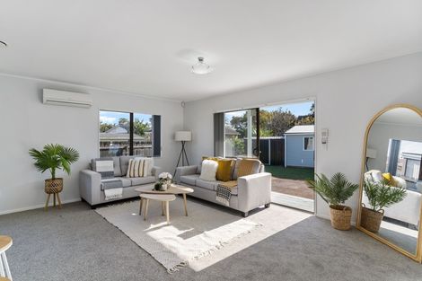 Photo of property in 2/11 Avis Avenue, Papatoetoe, Auckland, 2025