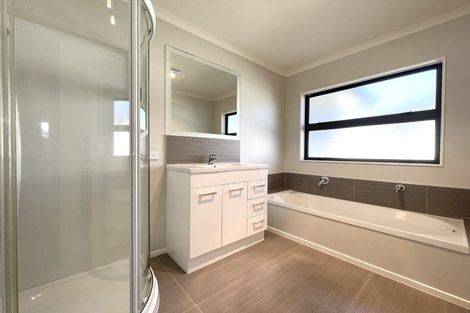 Photo of property in 36 Cresswell Place, Johnsonville, Wellington, 6037