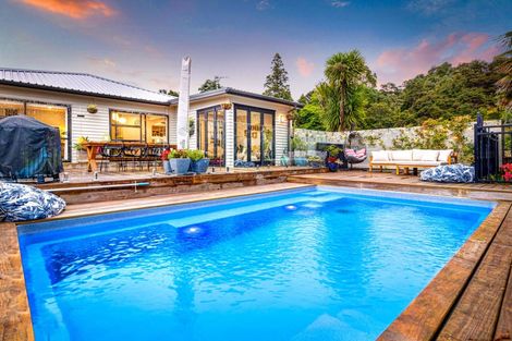 Photo of property in 8 Jays Road, Titirangi, Auckland, 0604