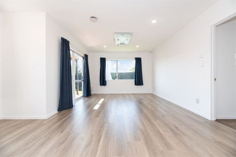 Photo of property in 87 Pooks Road, Ranui, Auckland, 0612