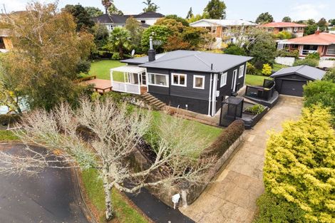 Photo of property in 24 Sutton Crescent, Hillcrest, Hamilton, 3216