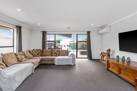 Photo of property in 135 Harold Holt Avenue, Pirimai, Napier, 4112