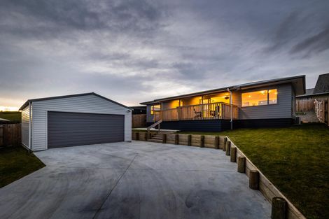 Photo of property in 15 Poplar Grove, Feilding, 4702