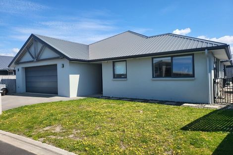 Photo of property in 5 Pikao Retreat, Papamoa Beach, Papamoa, 3118