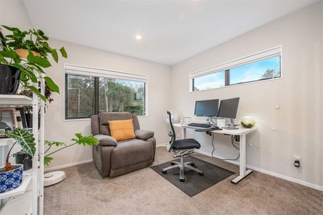 Photo of property in 11 Kaimai Avenue, Massey, Auckland, 0614