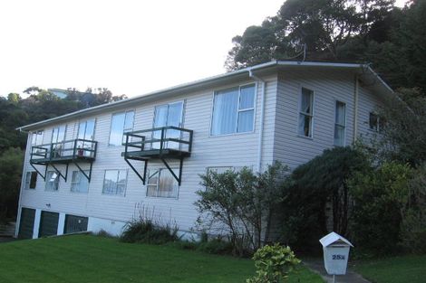 Photo of property in 25a Woodvale Grove, Fairfield, Lower Hutt, 5011