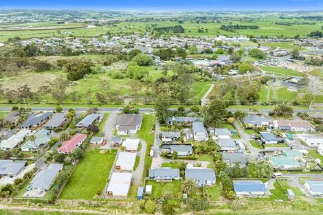 Photo of property in 3/35 Springs Road, Parakai, 0830