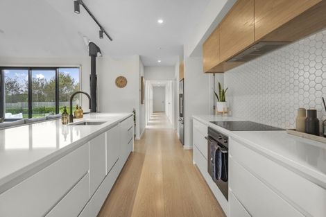 Photo of property in 5 Matai Grove, Greytown, 5712