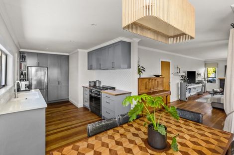 Photo of property in 50 Harpham Street, Taradale, Napier, 4112