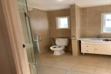 Photo of property in 1/44 College Road, Northcote, Auckland, 0627