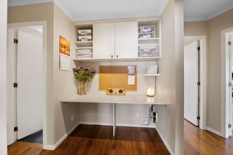 Photo of property in 74 Awanui Street, Merrilands, New Plymouth, 4312