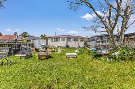 Photo of property in 14 Tawa Street, Inglewood, 4330