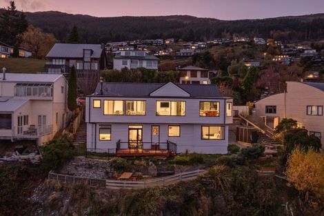 Photo of property in 22 Golden Terrace, Queenstown, 9300