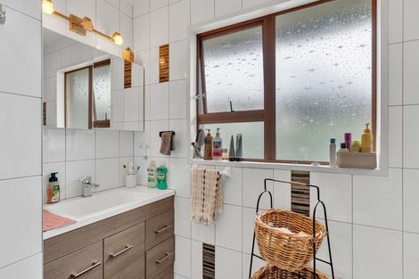 Photo of property in 34 John F Kennedy Drive, Milson, Palmerston North, 4414