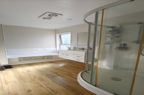 Photo of property in 97 Unsworth Drive, Unsworth Heights, Auckland, 0632