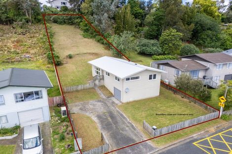Photo of property in 5 Cresta Place, Onerahi, Whangarei, 0110