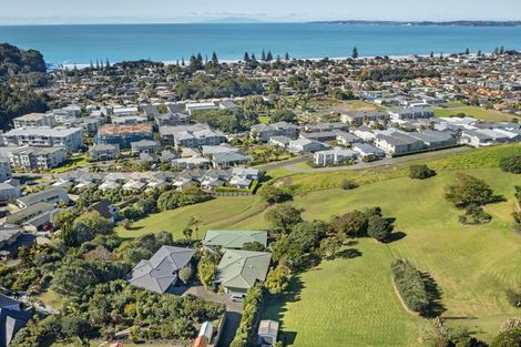 Photo of property in 2/18 Ngahere Views, Orewa, 0931