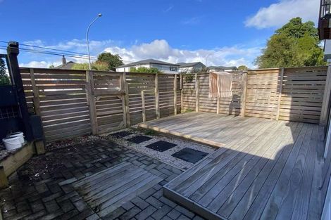 Photo of property in 4a Roby Street, Te Atatu Peninsula, Auckland, 0610