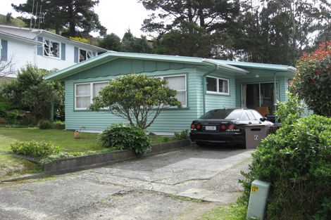 Photo of property in 6 Harlow Grove, Wainuiomata, Lower Hutt, 5014