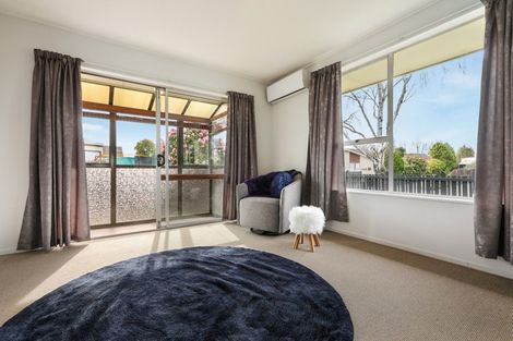 Photo of property in 39 Chipping Lane, Redwood, Christchurch, 8051