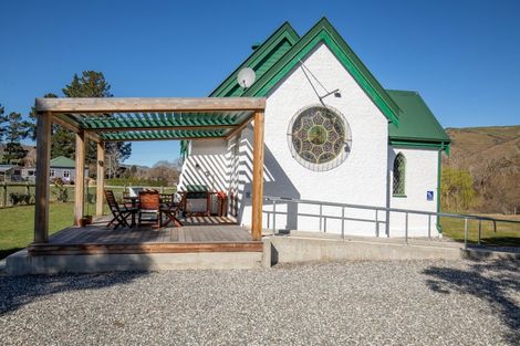 Photo of property in Ex St Johns Church, 1605 Teviot Road, Millers Flat, Roxburgh, 9572