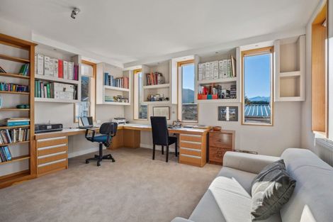 Photo of property in 31 Old Station Avenue, Wanaka, 9305