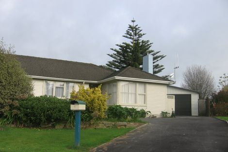Photo of property in 9 Kupe Place, Highbury, Palmerston North, 4412